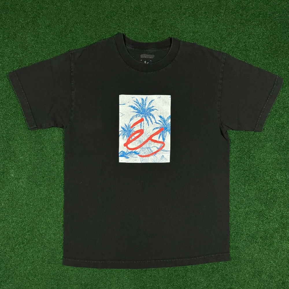 Preloved Modern És Skateboards T-Shirt